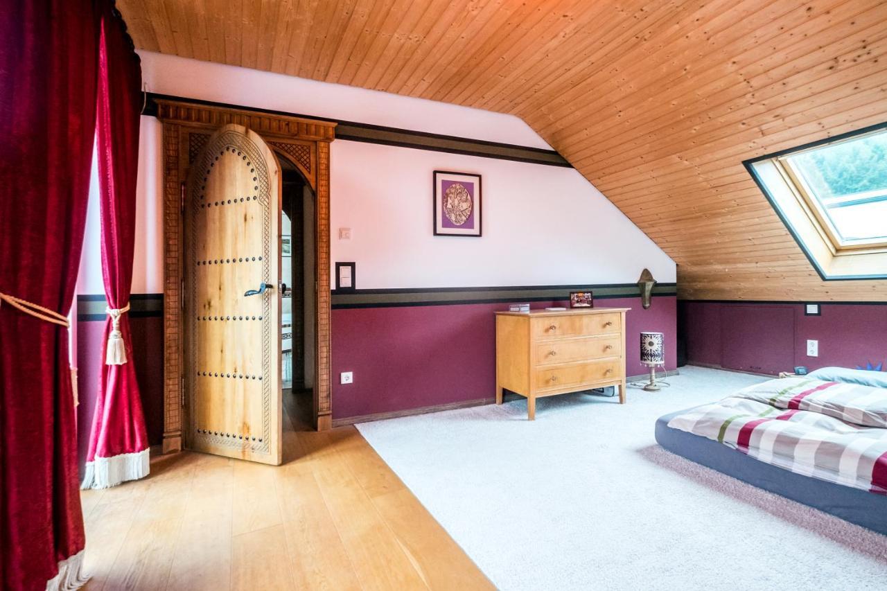 Wohlfuehloase Mit Blick Auf Trier Exterior foto
